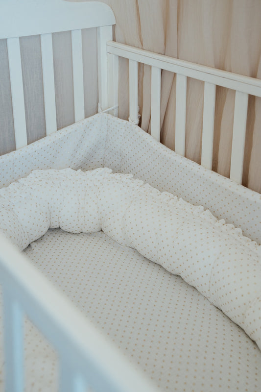 Tour de lit Nabi – Douceur et protection pour le berceau